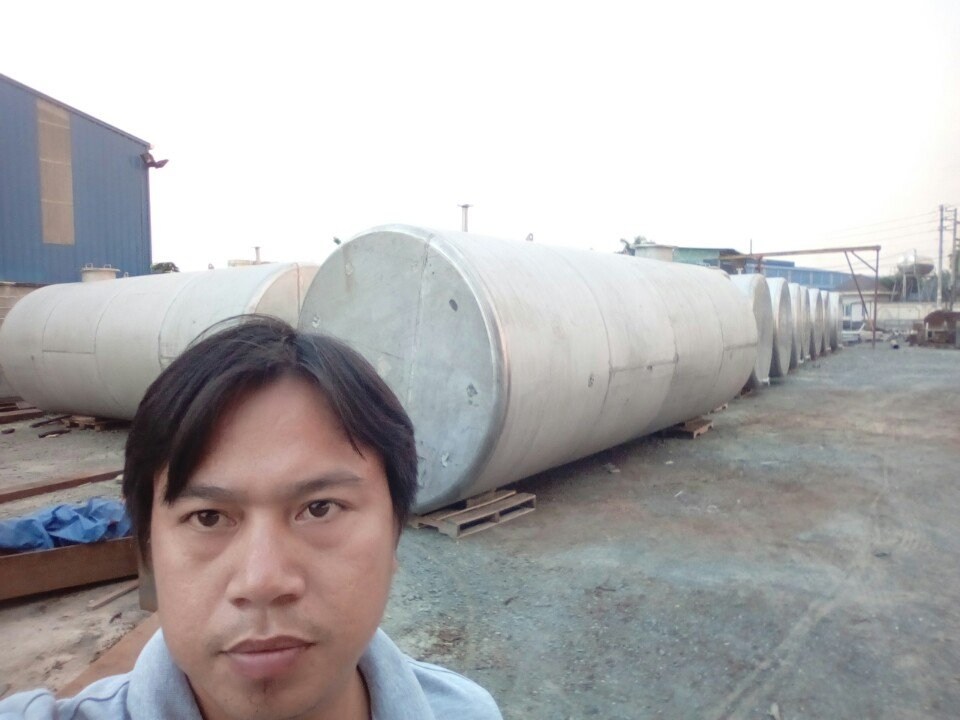 Large tank, silo